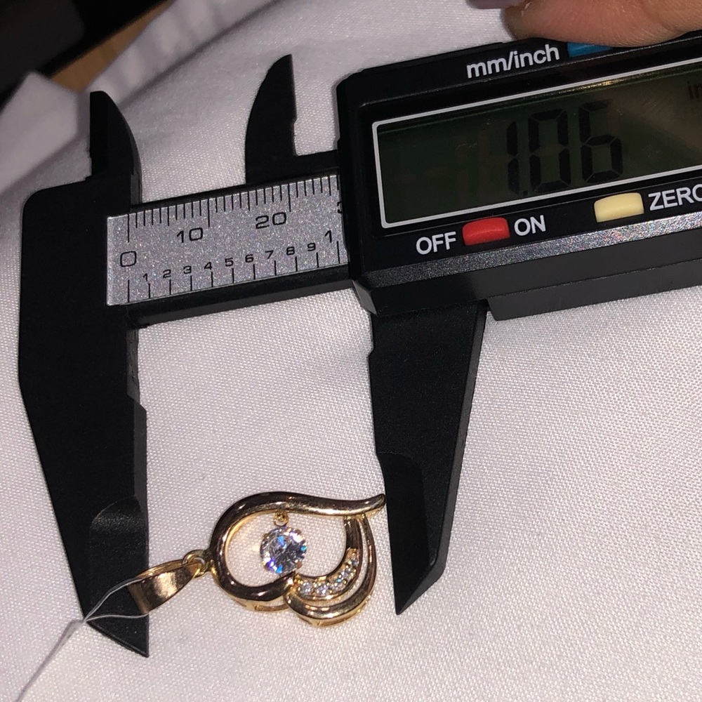 10k yellow gold vermeil VVS clarity dancing diamond simulated charm mesmerizing - Picture 5 of 5